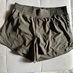 Lululemon “hotty hot high-rise lined short 4””